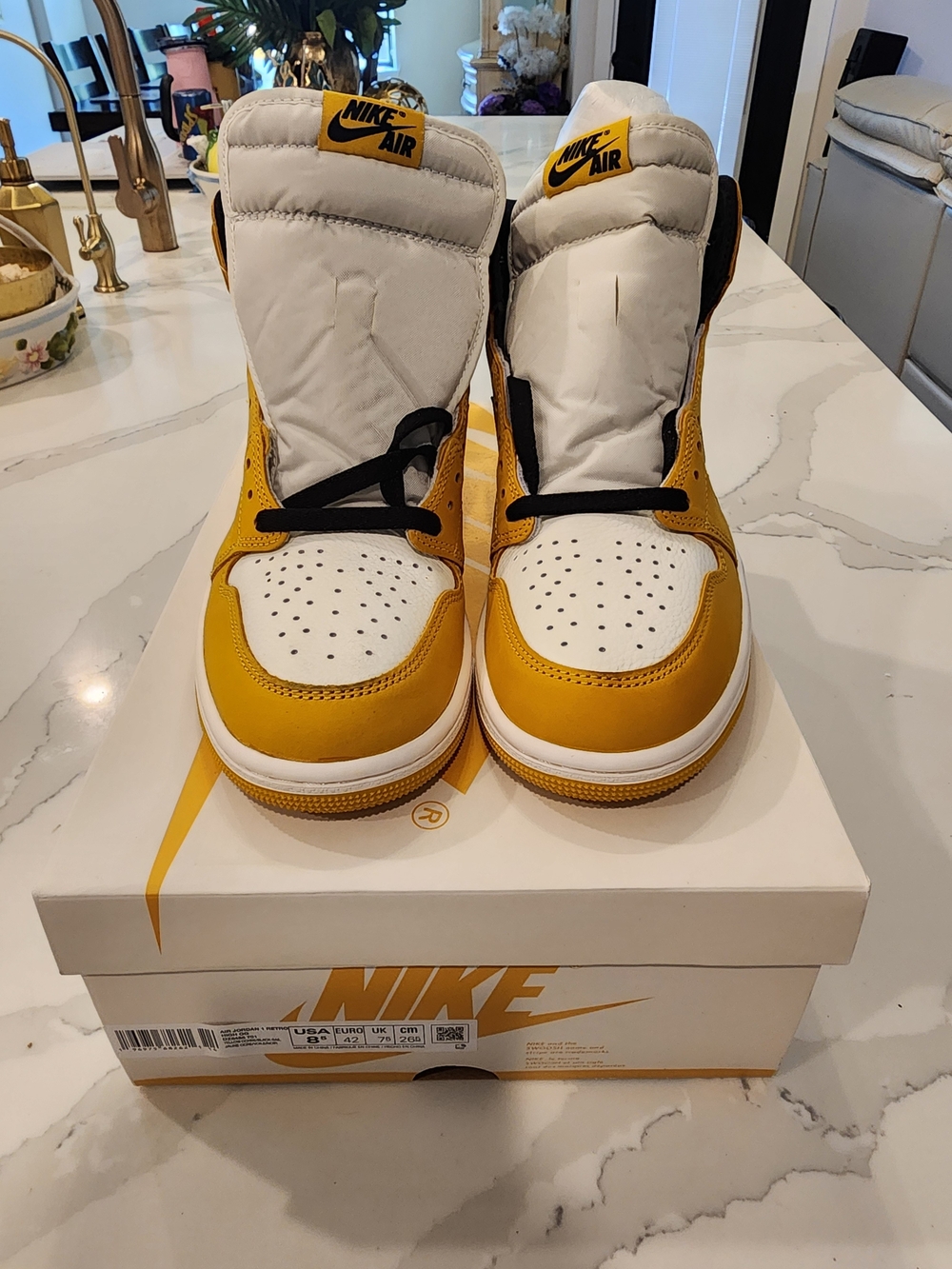 Nike Air Jordan 1 Retro High OG "Yellow Ochre" DZ5485-701 Men's Size 8.5 NEW DS